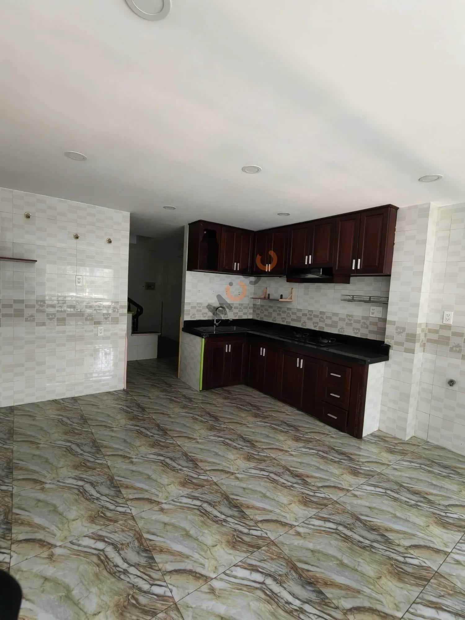 Cho thuê nhà hẻm Số 5 Đường 29 Quận 4, TP.HCM – 5 phòng ngủ, giá 25 triệu — Hình 3